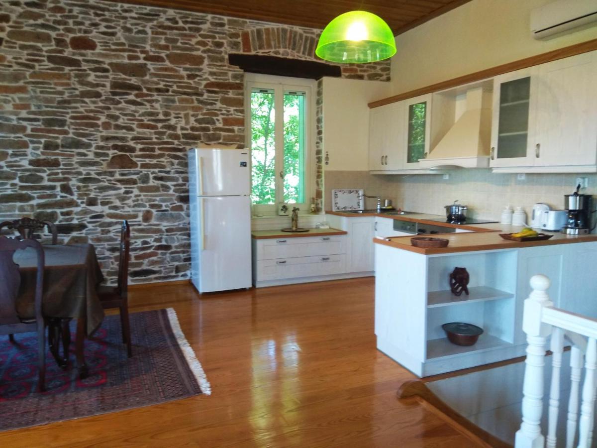 Marina Traditional Stonehouse Afétai エクステリア 写真